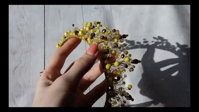 Корона из бусин по хрусталь. Выполняю под заказ. смотреть онлайн