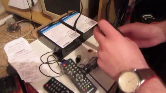 Приставка Rolsen RDB-532 (DVB-T/T2) .Сравнение 2 одинаковых приставок 28 мая 2017 года. смотреть онлайн