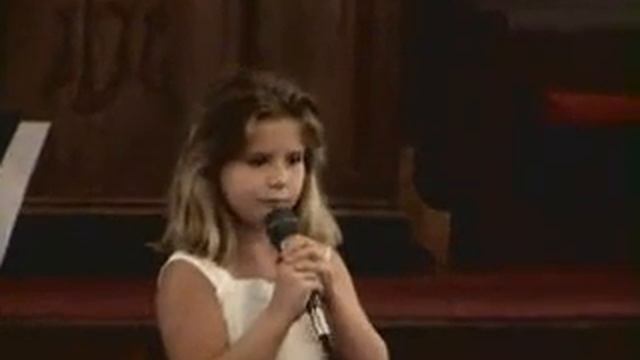 Ashley Williams Singing Anyway Martina McBride смотреть онлайн