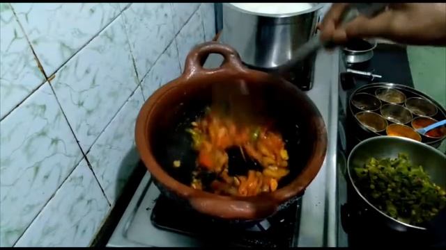 சப்பாத்திக்கு ஏற்ற அவரைக்காய்பிரட்டல் | avaraikai fry | chappathi side dish | broad beans fry смотреть онлайн