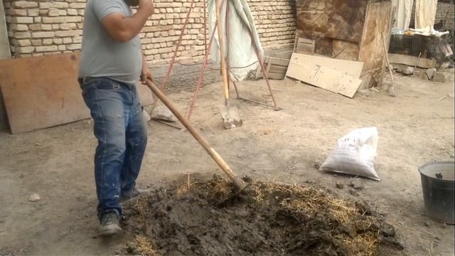 делал глину чтоб замазать во дворе печь смотреть онлайн