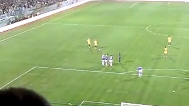 БЕШЕНЫЙ УДАР РОБЕРТО КАРЛОСА!!! Raging IMPACT Roberto Carlos! смотреть онлайн