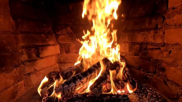 Горит камелек для уюта и спокойствия и 1 час рефлексии