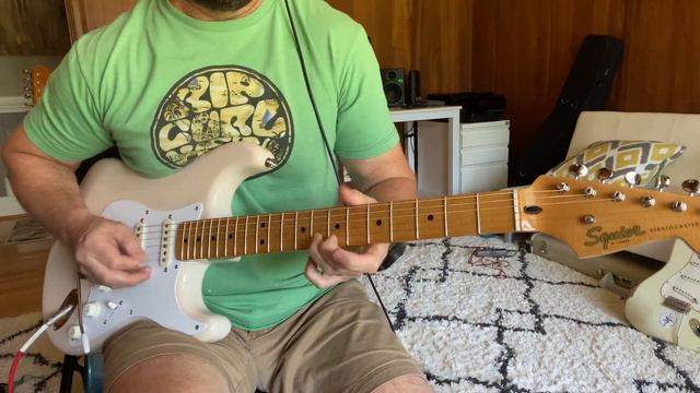 2020 Squier Classic Vibe 50’s Stratocaster смотреть онлайн