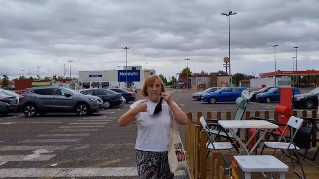 Замечательный день и такое происшествие/Поход в аптеку и в магазин/ Встретила мою подругу. смотреть онлайн