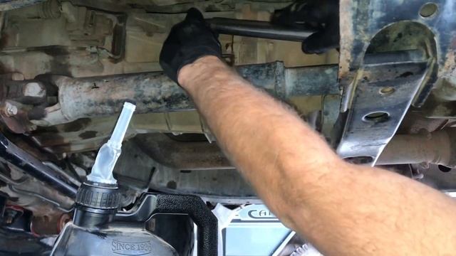 Toyota Prado 90 Series -How To Change Gearbox and Transfer Case Oil. смотреть онлайн
