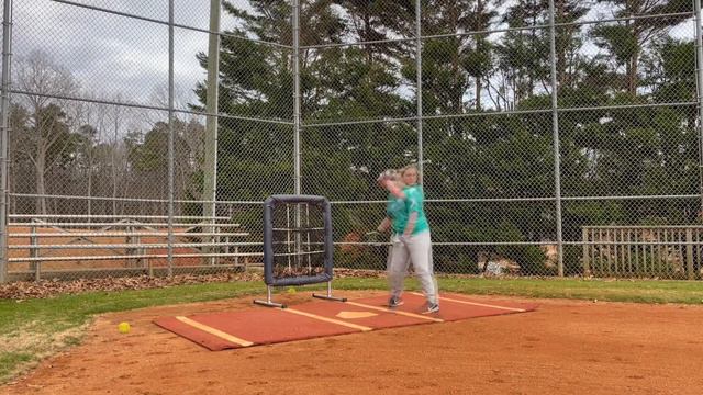 Anna Hinde (2025-3B/C) - Front Toss 2 (12-23-2020) смотреть онлайн