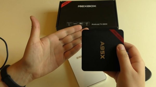 NEXBOX A95X - супер-мини приставка TV box. С кучей фишек на Android.