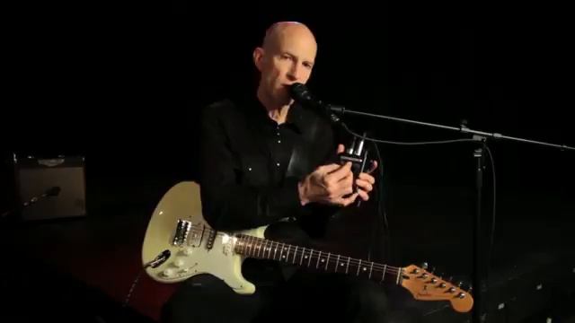 TC Helicon VoiceTone X1 Megaphone and Distortion Vocal Processor смотреть онлайн