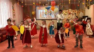 Шумовой оркестр (бумажный) "Шуточка"  (В. Селиванов). Группа №6 "Искорки"