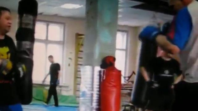 боксерские тренировки, тренирует дядя Коля , Таганрог смотреть онлайн