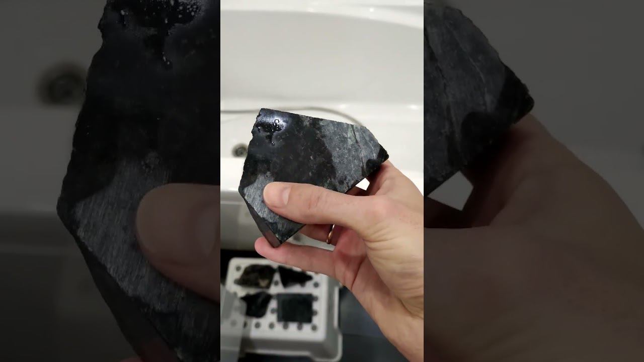 Старый памятник? такое возможно? нефрит для бани #строимбаню #варвара смотреть онлайн