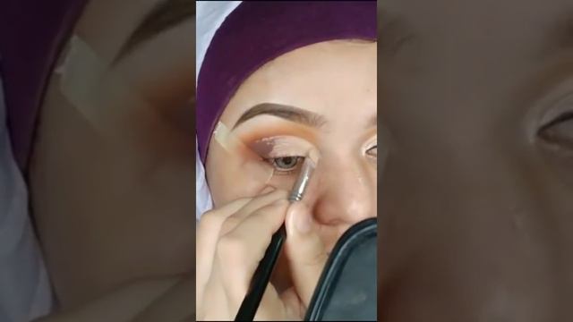 MUA Bellaz : "Bollywood Modern" Makeup Tutorial смотреть онлайн