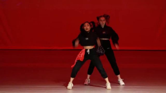 Дуэт «Горе Луковое» -Киров- Микс из песен: Cardi B - Press, Beyoncé - Diva, The N9ne Hood Go Crazy смотреть онлайн