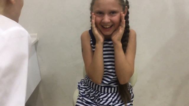 Влог: прокалывают уши больно или нет ??? смотреть онлайн