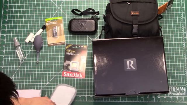 Unboxing a Canon EOS RP Camera and Accessories Bundle смотреть онлайн