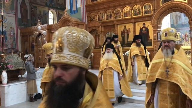 Воскресное богослужение в Свято-Успенском монастыре смотреть онлайн