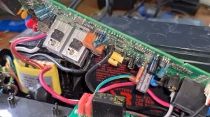 APS Blask-UPS ES 550 жужит.потрескивает.трещит не работает
