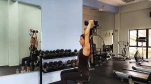 Тренировка рук с гантелями. Комплекс упражнений для подтянутых рук.