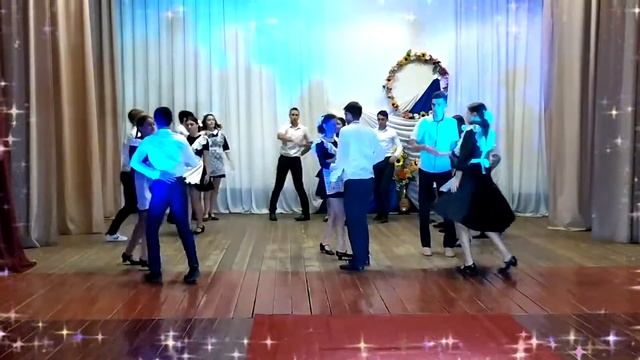 День Учителя. Подарок от ансамблей "Мозаика" и "Крымский вальс" смотреть онлайн
