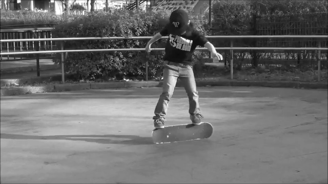 Маленький скейтер смотреть онлайн