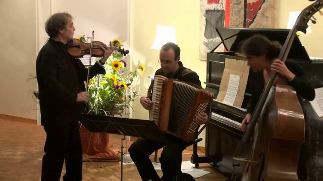 LA BANDA KI - Rumänische Volksmusik смотреть онлайн