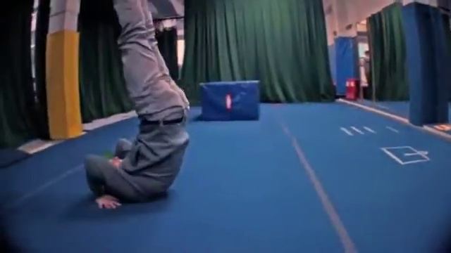 Back Extension Roll Progression Pt.2 смотреть онлайн