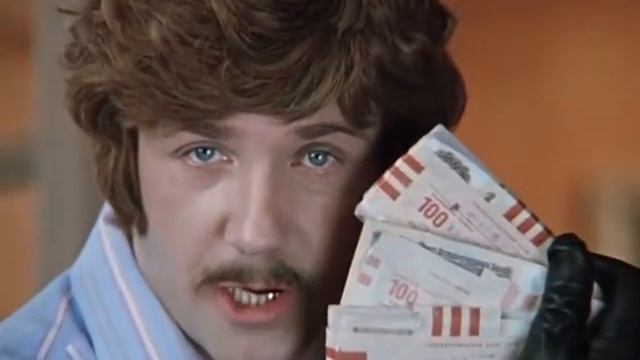 Граждане! Храните деньги в сберегательной кассе. Если, конечно, они у вас есть. смотреть онлайн