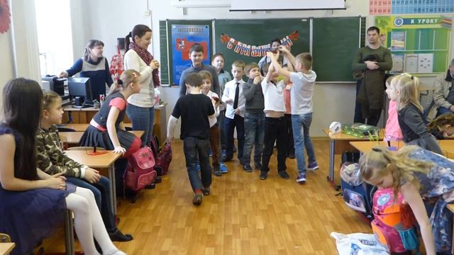 23 февраля в нашем классе 2б 1521 на старт!внимание!марш! смотреть онлайн