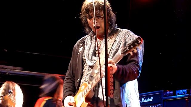 Cinderella - Long Cold Winter (live in Stockholm) смотреть онлайн