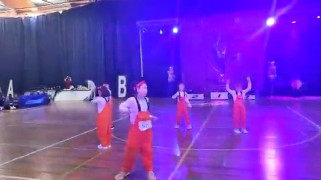 танцы 6-7 летних. детей я в 1линии смотреть онлайн