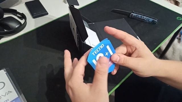 Tecno Pova 5. Распаковка
