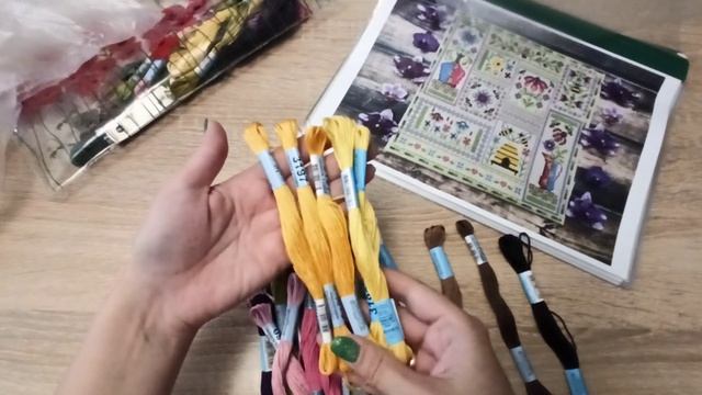 Цветы и пчелы. Семплер, его организация, материалы и продвижения. смотреть онлайн