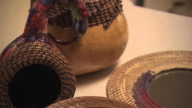 Sharron Eckert - Pine Needle Basket Maker | Tennessee Crossroads | Episode 2308.2 смотреть онлайн