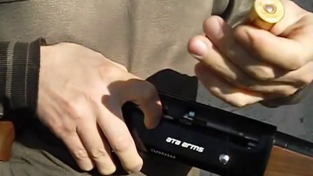 ATA ARMS NEO 12   Как правильно в ружье 4+1 зарядить 6 патронов.