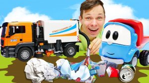 Развивающие видео - Грузовичок ЛЁВА и Уборочная машина наводят порядок! - Мультики для малышей