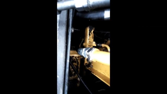 Как устроено место водителя на Shantui SD-32