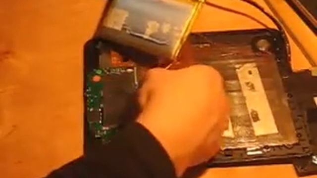 Ремонт - замена АКБ акамулятора в планшете GoClever TAB R974.2 смотреть онлайн