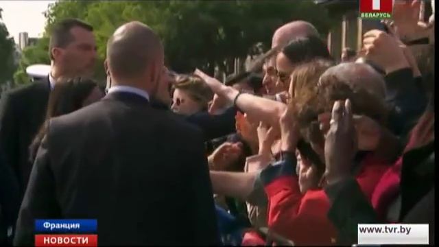 Эммануэль Макрон сделал первые кадровые назначения смотреть онлайн