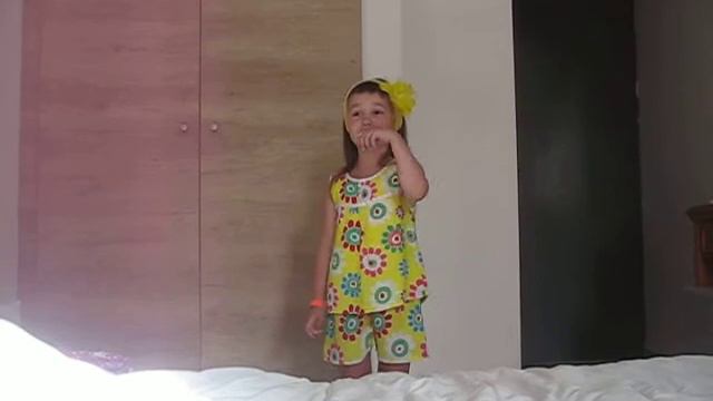 стих муха-цокотуха София 5 лет смотреть онлайн
