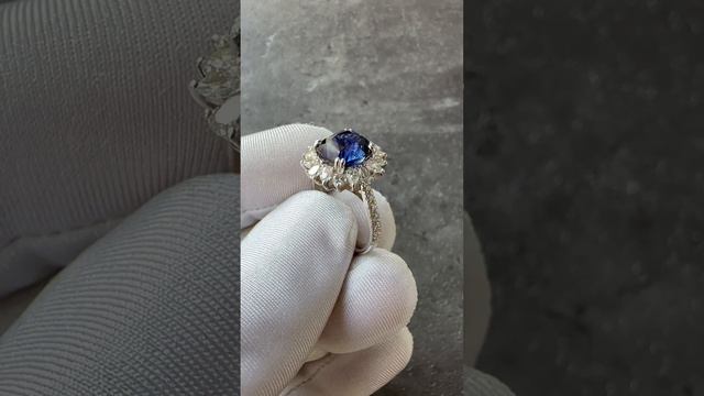 Кольцо с сапфиром 3.65 смотреть онлайн