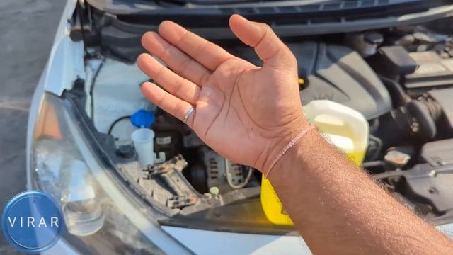How to Refill Windshield Washer Fluid - Kia Forte (2014-2018) смотреть онлайн
