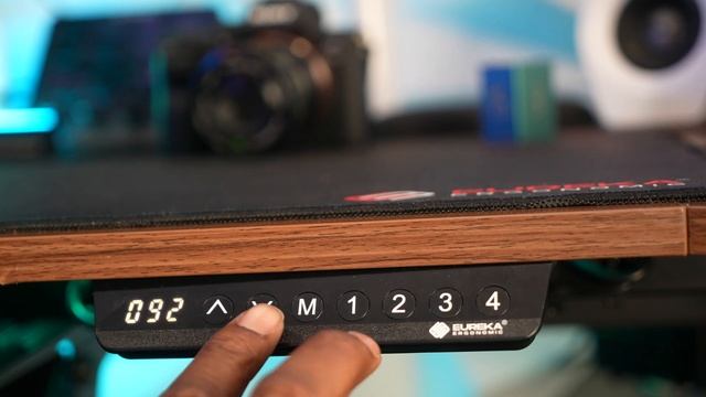 Eureka Ergonomic Aero 72" Standing Desk Review, Build, & Setup смотреть онлайн