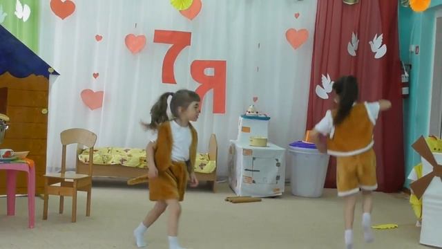 Сказка - Колосок: Детский сад " Солнышко" В ролях-Саша, Женя и Алиса. 15,05,2018, смотреть онлайн