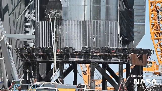 Booster 7 Shuffled in the High Bay | SpaceX Boca Chica смотреть онлайн