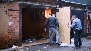 Гаражные распашные ворота. С утеплением. Отделка ОСБ. Рама из уголка.