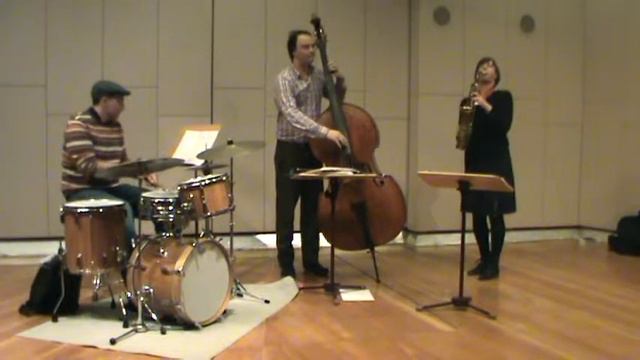 Silke Eberhard Trio im MIM 5 смотреть онлайн