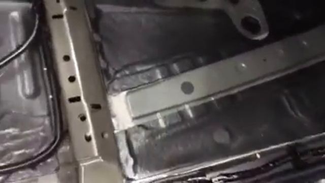 Toyota RAV4 плохонькая заводская шумоизоляция, которой явно недостаточно для современных реалий смотреть онлайн
