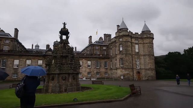 Edingburg Holyrood Palace смотреть онлайн