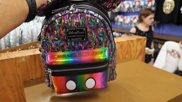 Disney Character Warehouse Update January 2020 смотреть онлайн